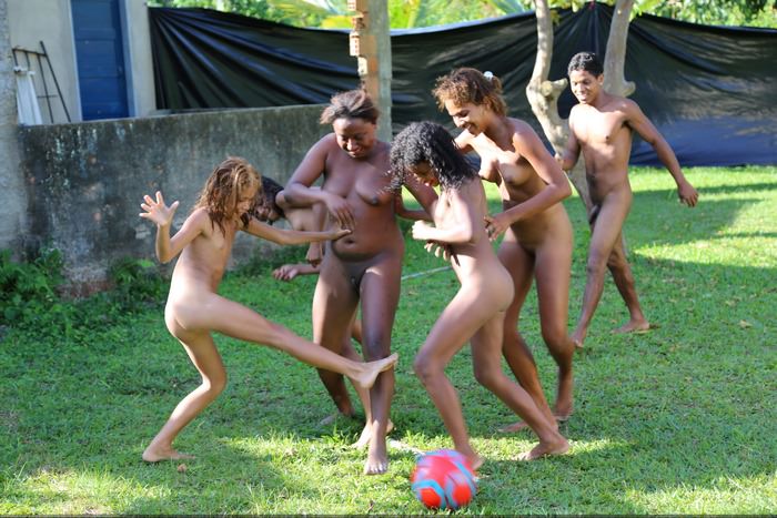 Brazilian nude teens nudists playing football photos [Nudity collection]